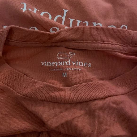 Vineyard Vines Southport whale - Picture 2 of 2